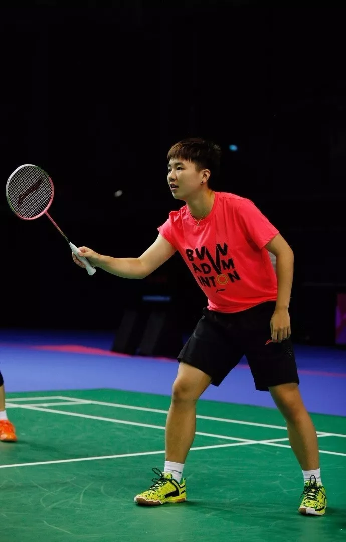 且员工的健 且员工的健